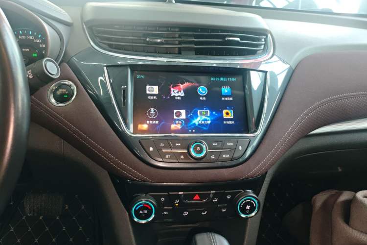 Used Chevrolet Malibu 2018 530T Automatic Luxury Edition Audio And AC Panel