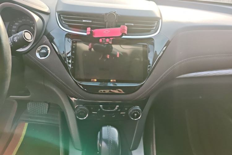 Used Chevrolet Malibu 2018 530T Automatic Fashion Edition Audio And AC Panel