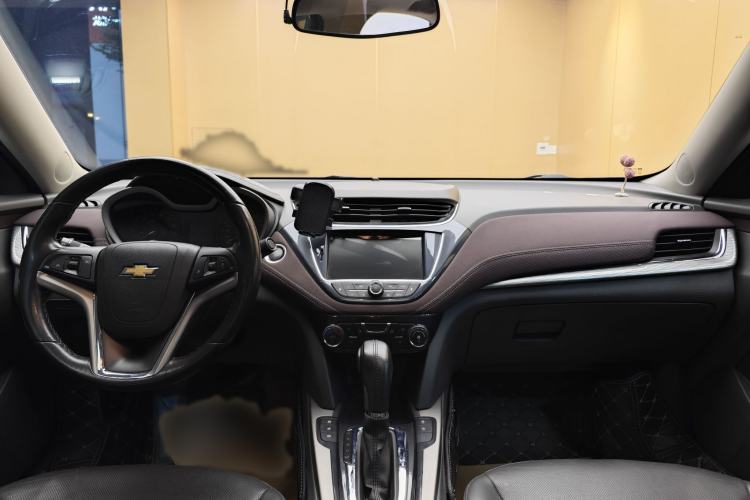 Used Chevrolet Malibu 2018 530T Automatic Luxury Edition Audio And AC Panel