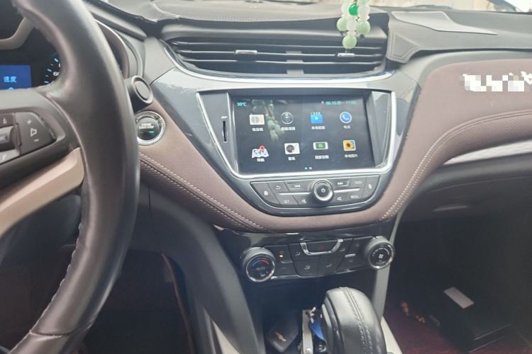 Used Chevrolet Malibu 2018 530T Automatic Luxury Edition Audio And AC Panel