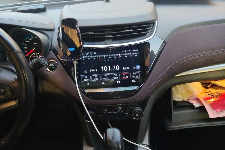 Used Chevrolet Malibu 2018 530T Automatic Luxury Edition Audio And AC Panel