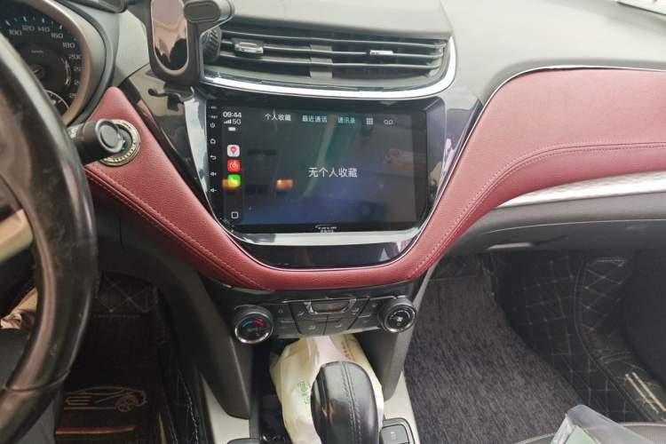 Used Chevrolet Malibu 2018 530T Automatic Fashion Edition Audio And AC Panel