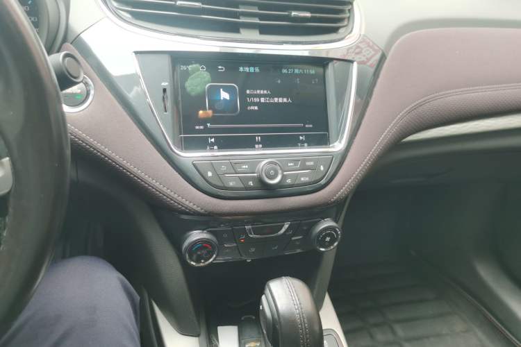 Used Chevrolet Malibu 2018 530T Automatic Luxury Edition Audio And AC Panel