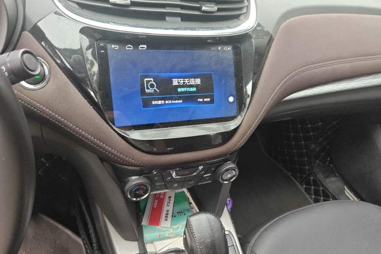 Used Chevrolet Malibu 2018 530T Automatic Fashion Edition Audio And AC Panel
