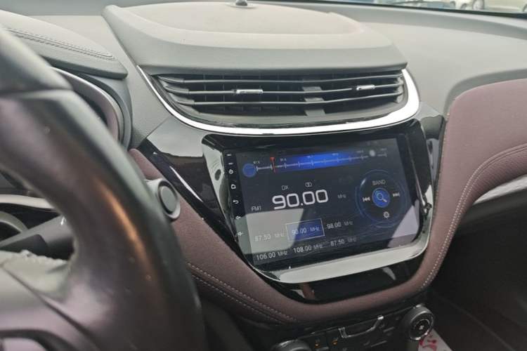 Used Chevrolet Malibu 2018 530T Automatic Fashion Edition Audio And AC Panel