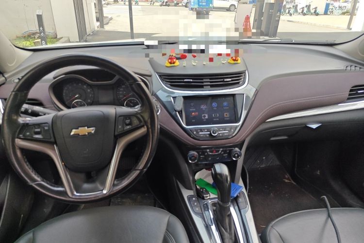 Used Chevrolet Malibu 2018 530T Automatic Luxury Edition Center Console