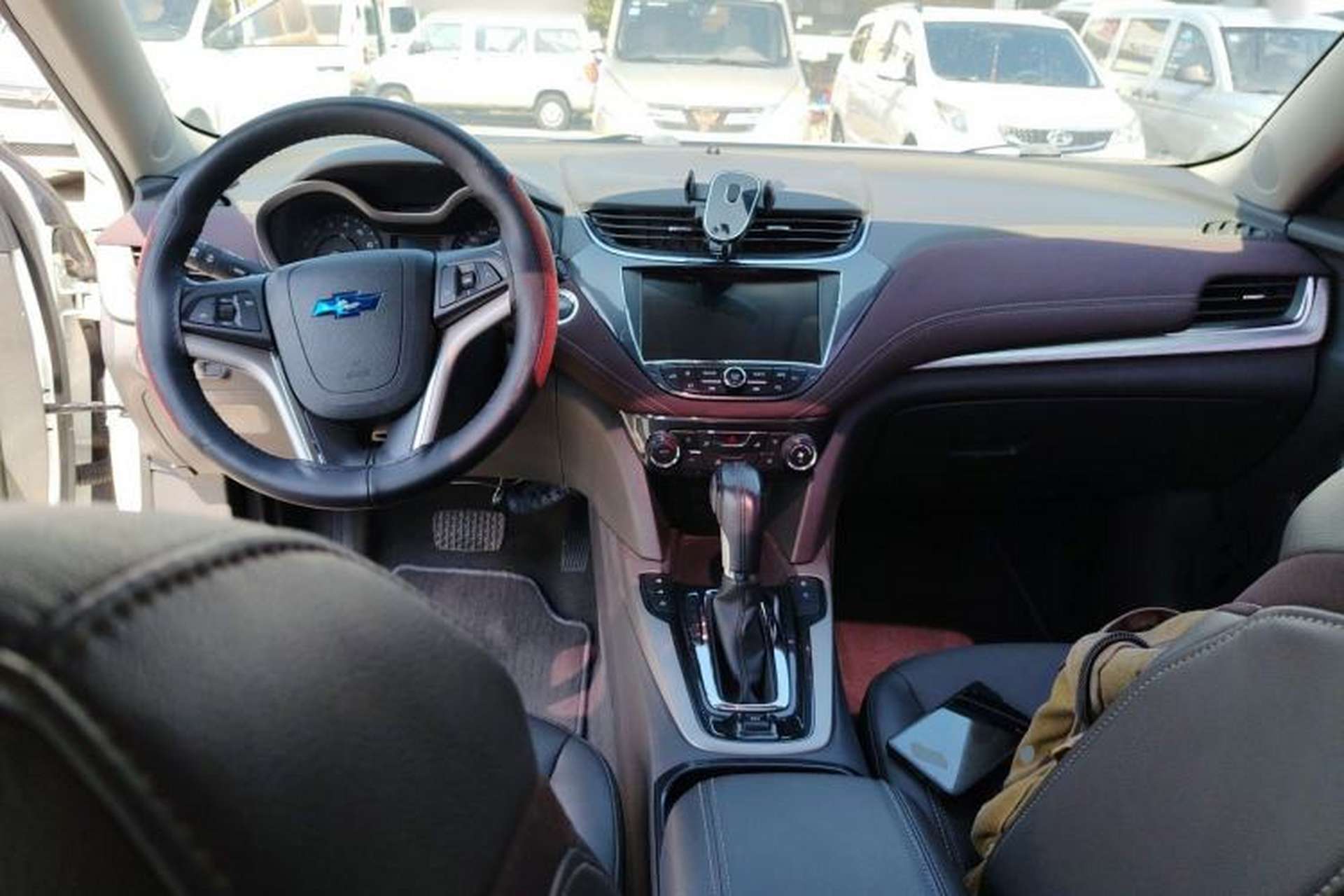 Used Chevrolet Malibu 2018 530T Automatic Fashion Edition Center Console