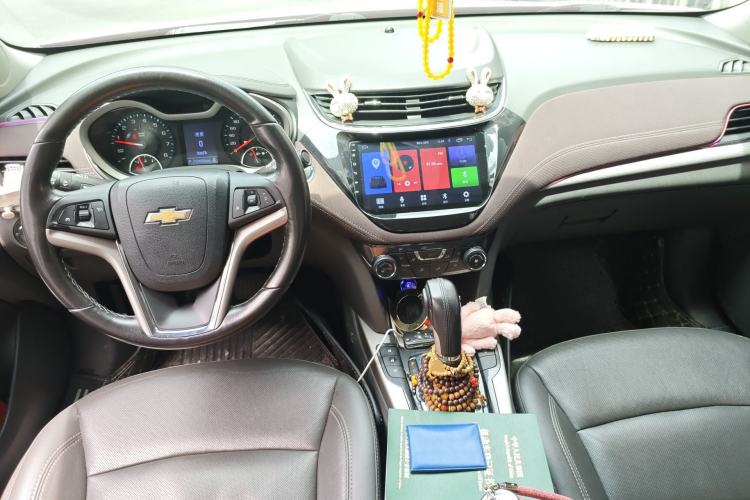 Used Chevrolet Malibu 2018 530T Automatic Fashion Edition Center Console