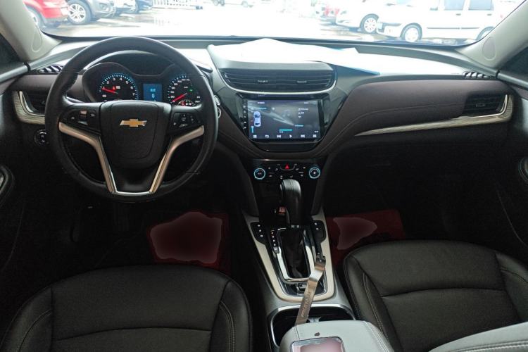 Used Chevrolet Malibu 2018 530T Automatic Fashion Edition Center Console