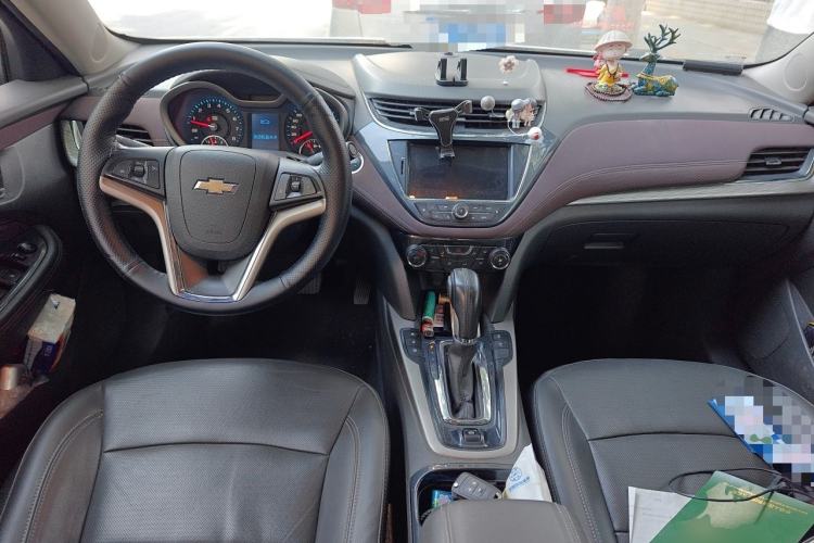 Used Chevrolet Malibu 2018 530T Automatic Luxury Edition Center Console