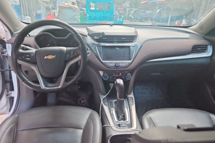 Used Chevrolet Malibu 2018 530T Automatic Luxury Edition Center Console