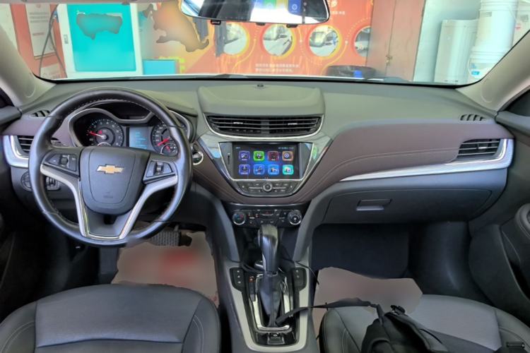 Used Chevrolet Malibu 2018 530T Automatic Luxury Edition Center Console