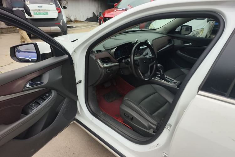 Used Chevrolet Malibu 2018 530T Automatic Luxury Edition Driver Seat