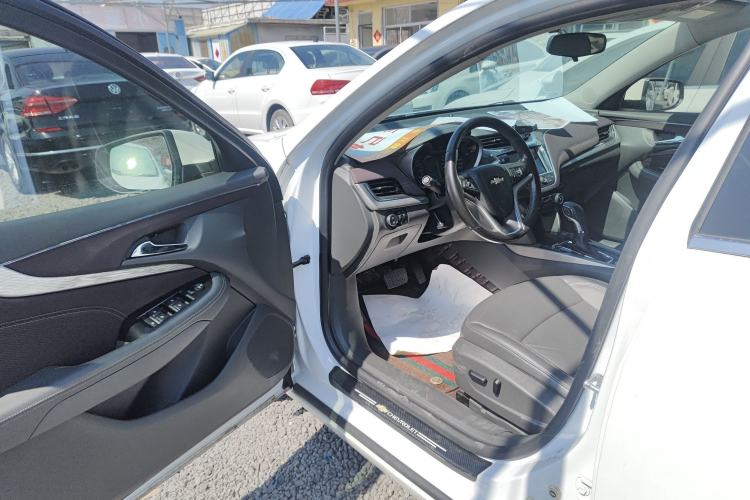 Used Chevrolet Malibu 2018 530T Automatic Fashion Edition Driver Seat