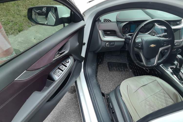 Used Chevrolet Malibu 2018 530T Automatic Luxury Edition Driver Seat