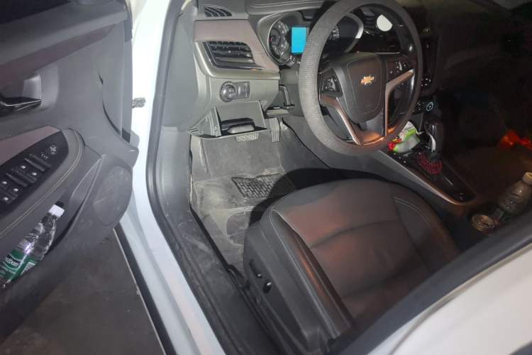 Used Chevrolet Malibu 2018 530T Automatic Luxury Edition Driver Seat