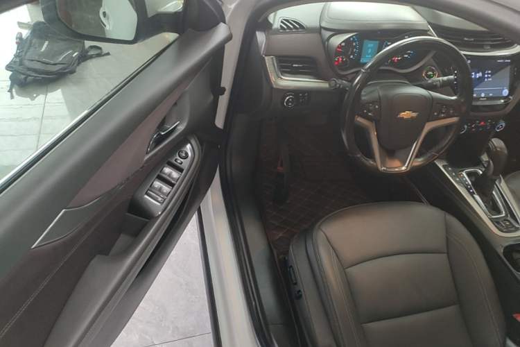 Used Chevrolet Malibu 2018 530T Automatic Fashion Edition Driver Seat