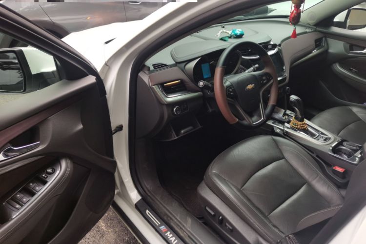 Used Chevrolet Malibu 2018 530T Automatic Luxury Edition Driver Seat