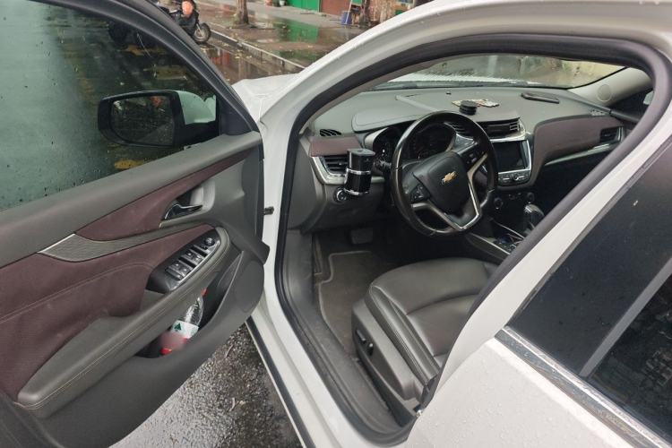 Used Chevrolet Malibu 2018 530T Automatic Luxury Edition Driver Seat