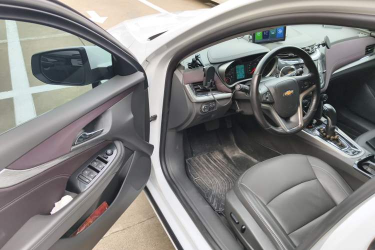 Used Chevrolet Malibu 2018 530T Automatic Fashion Edition Driver Seat