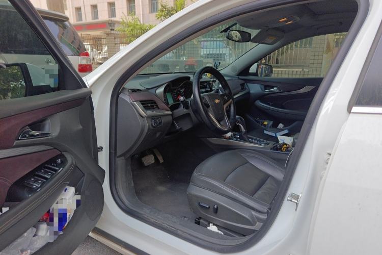 Used Chevrolet Malibu 2018 530T Automatic Luxury Edition Driver Seat