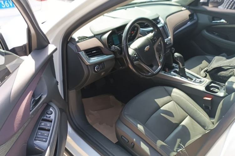 Used Chevrolet Malibu 2018 530T Automatic Luxury Edition Driver Seat