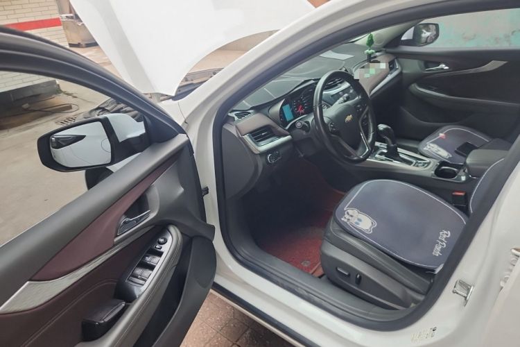 Used Chevrolet Malibu 2018 530T Automatic Luxury Edition Driver Seat