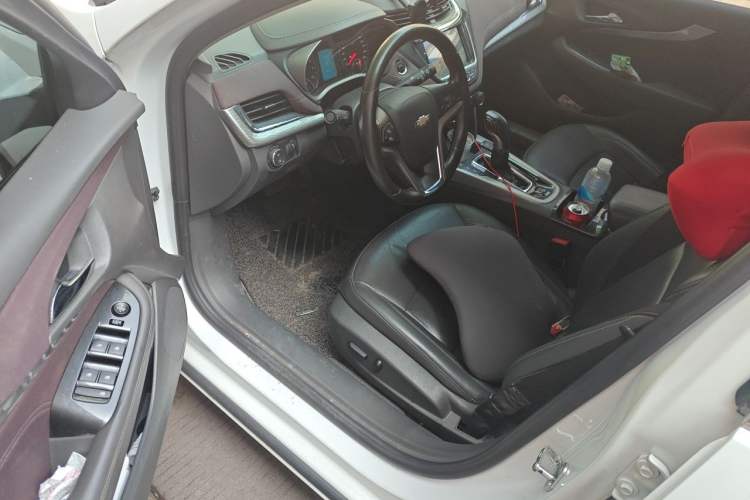 Used Chevrolet Malibu 2018 530T Automatic Luxury Edition Driver Seat