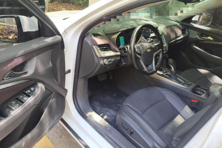 Used Chevrolet Malibu 2018 530T Automatic Luxury Edition Driver Seat