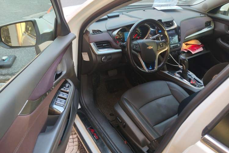 Used Chevrolet Malibu 2018 530T Automatic Luxury Edition Driver Seat