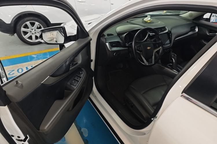Used Chevrolet Malibu 2018 530T Automatic Luxury Edition Driver Seat