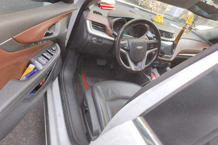 Used Chevrolet Malibu 2018 530T Automatic Luxury Edition Driver Seat