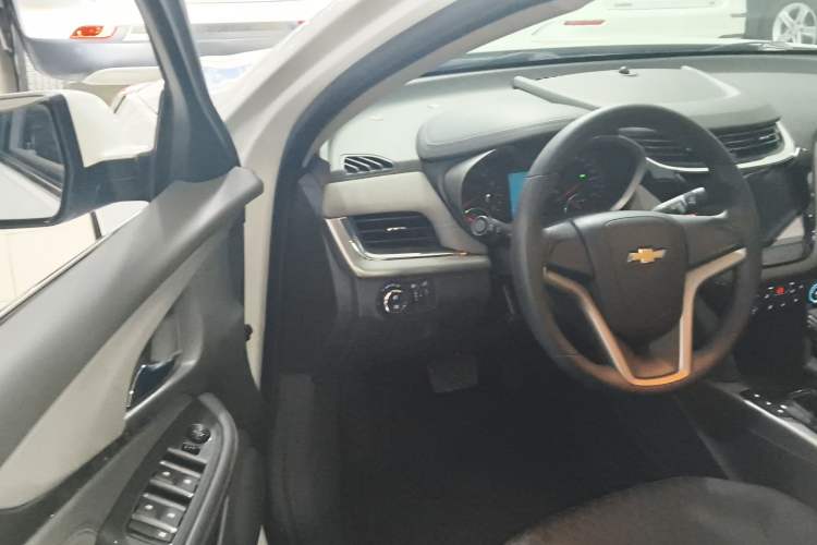 Used Chevrolet Malibu 2018 530T Automatic Comfort Edition Driver Seat