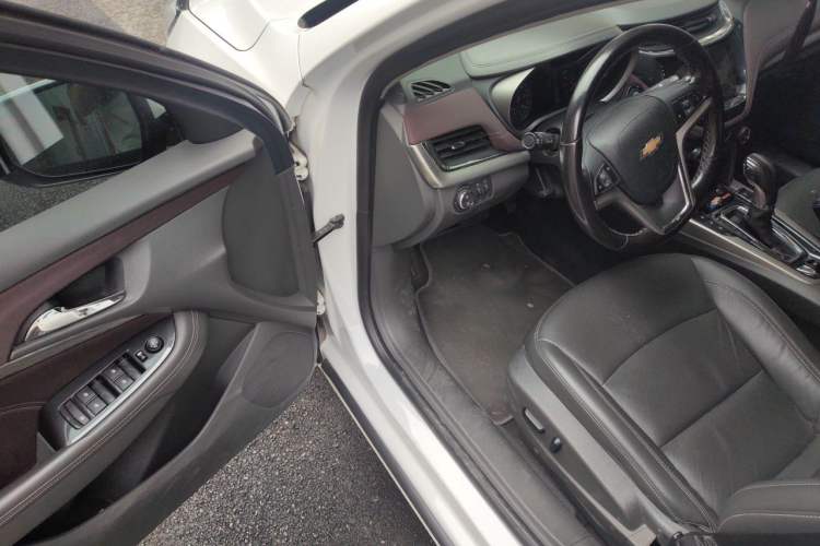 Used Chevrolet Malibu 2018 530T Automatic Fashion Edition Driver Seat