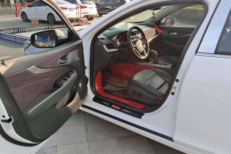 Used Chevrolet Malibu 2018 530T Automatic Fashion Edition Driver Seat