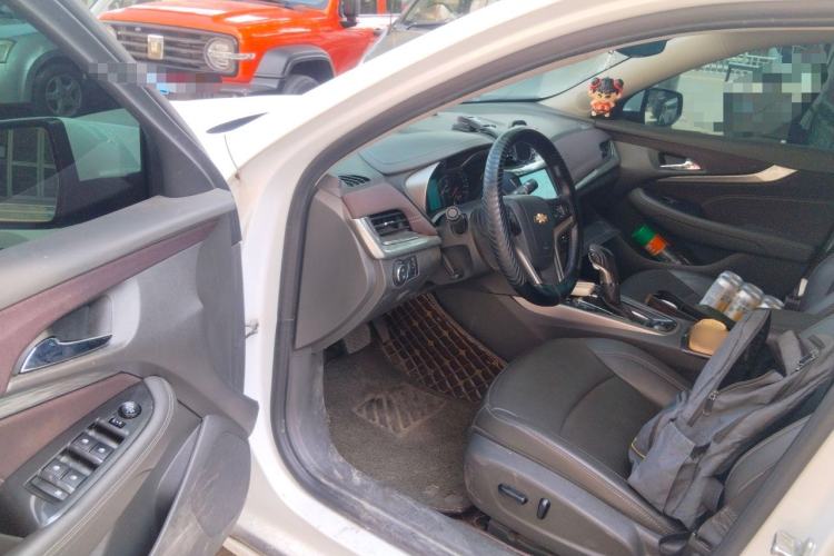Used Chevrolet Malibu 2018 530T Automatic Luxury Edition Driver Seat