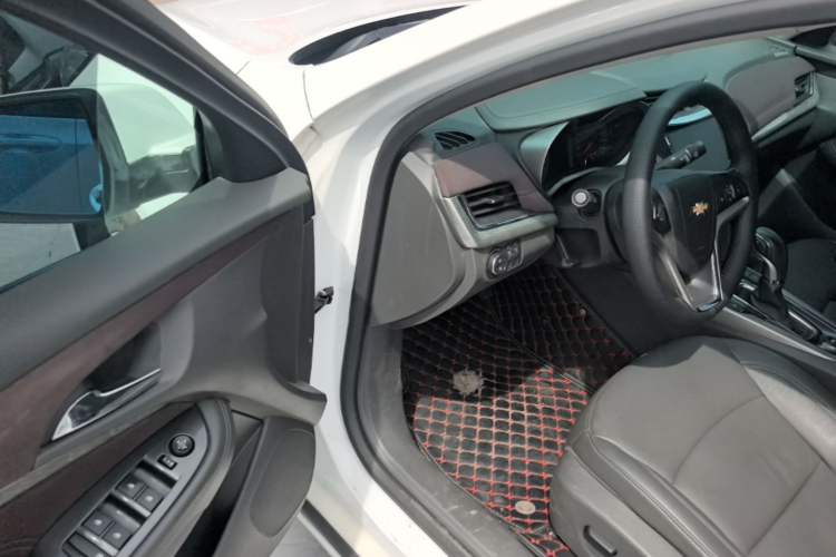 Used Chevrolet Malibu 2018 530T Automatic Fashion Edition Driver Seat