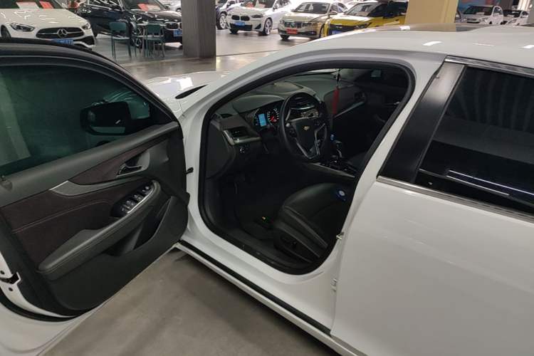 Used Chevrolet Malibu 2018 530T Automatic Fashion Edition Driver Seat