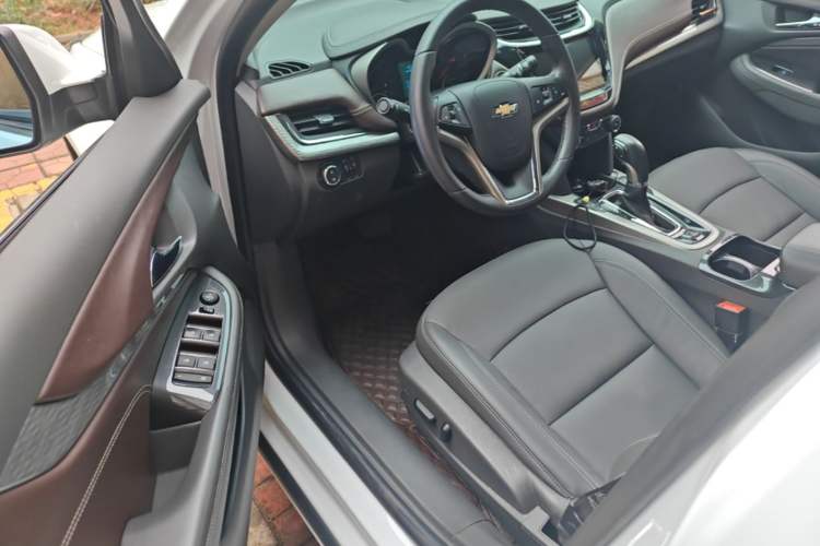 Used Chevrolet Malibu 2018 530T Automatic Fashion Edition Driver Seat