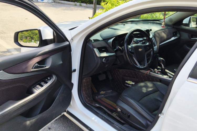 Used Chevrolet Malibu 2018 530T Automatic Luxury Edition Driver Seat