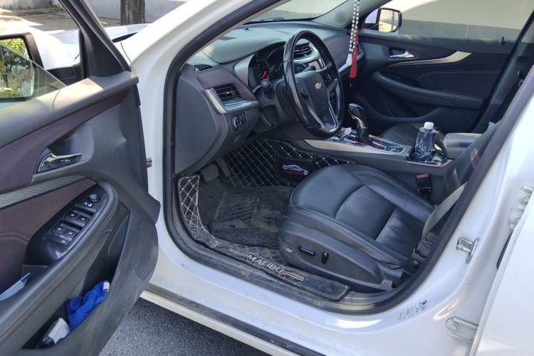 Used Chevrolet Malibu 2018 530T Automatic Fashion Edition Driver Seat
