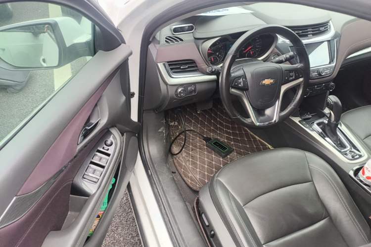 Used Chevrolet Malibu 2018 530T Automatic Luxury Edition Driver Seat