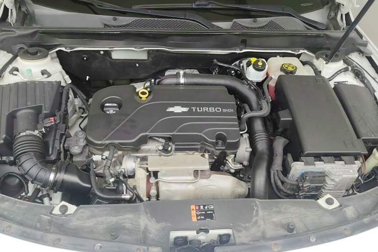 Used Chevrolet Malibu 2018 530T Automatic Fashion Edition Engine Bay