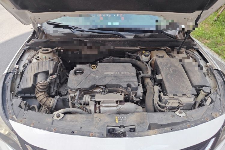 Used Chevrolet Malibu 2018 530T Automatic Luxury Edition Engine Bay