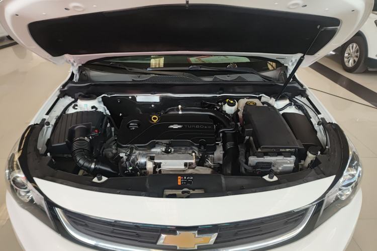 Used Chevrolet Malibu 2018 530T Automatic Fashion Edition Engine Bay