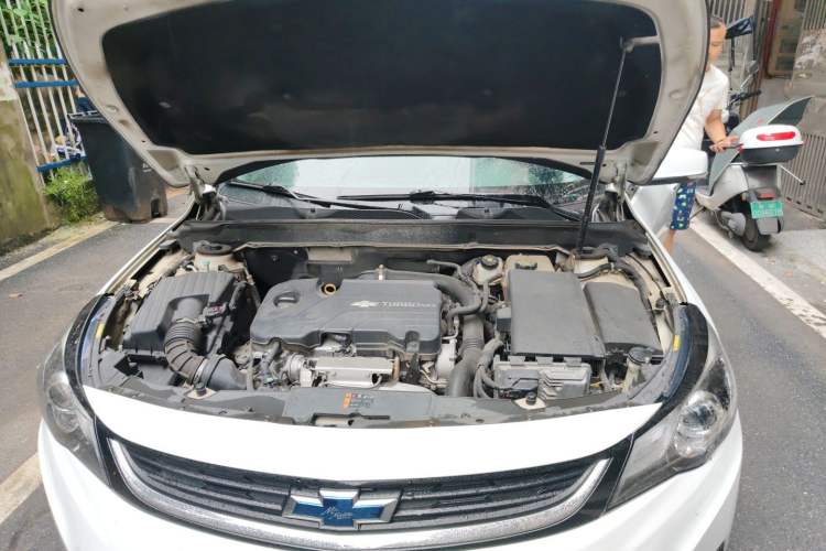 Used Chevrolet Malibu 2018 530T Automatic Luxury Edition Engine Bay
