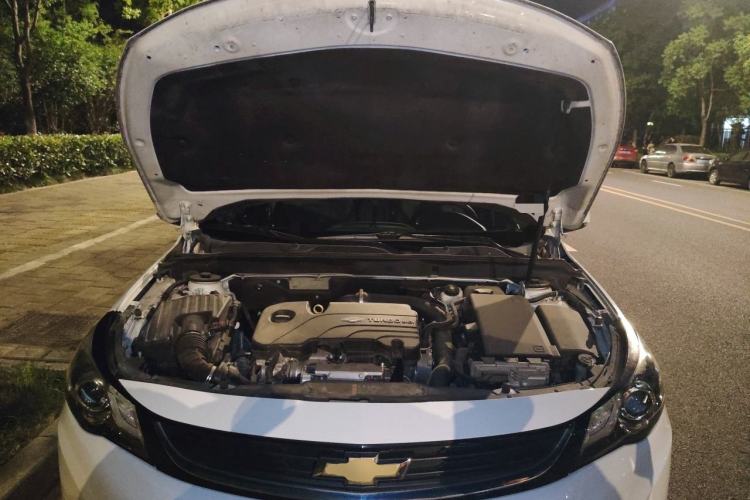 Used Chevrolet Malibu 2018 530T Automatic Fashion Edition Engine Bay
