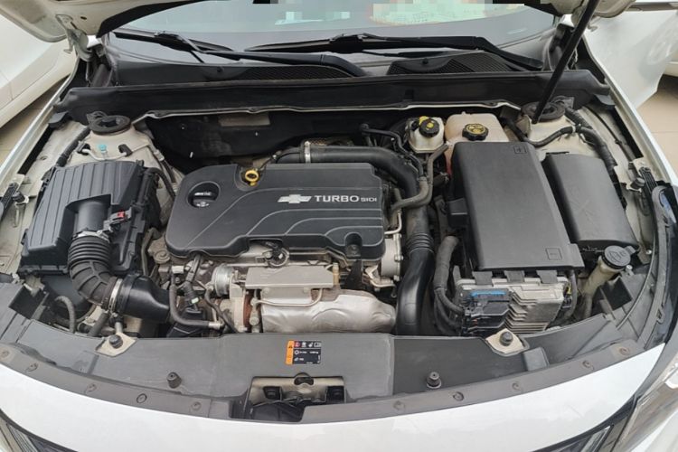 Used Chevrolet Malibu 2018 530T Automatic Fashion Edition Engine Bay