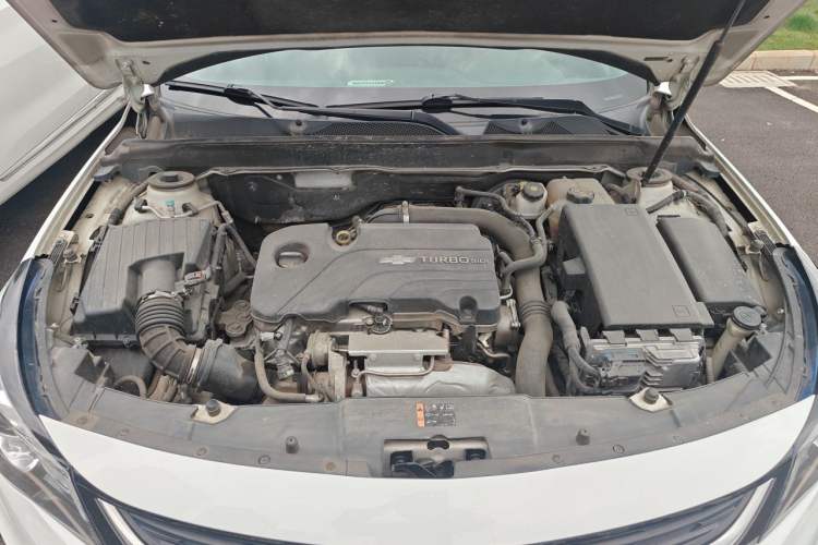 Used Chevrolet Malibu 2018 530T Automatic Fashion Edition Engine Bay