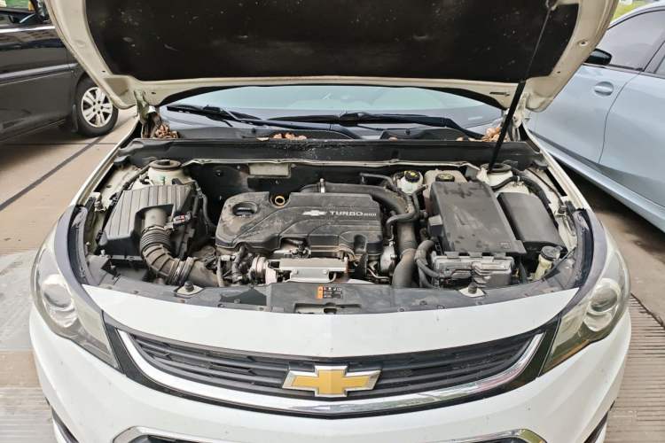 Used Chevrolet Malibu 2018 530T Automatic Fashion Edition Engine Bay